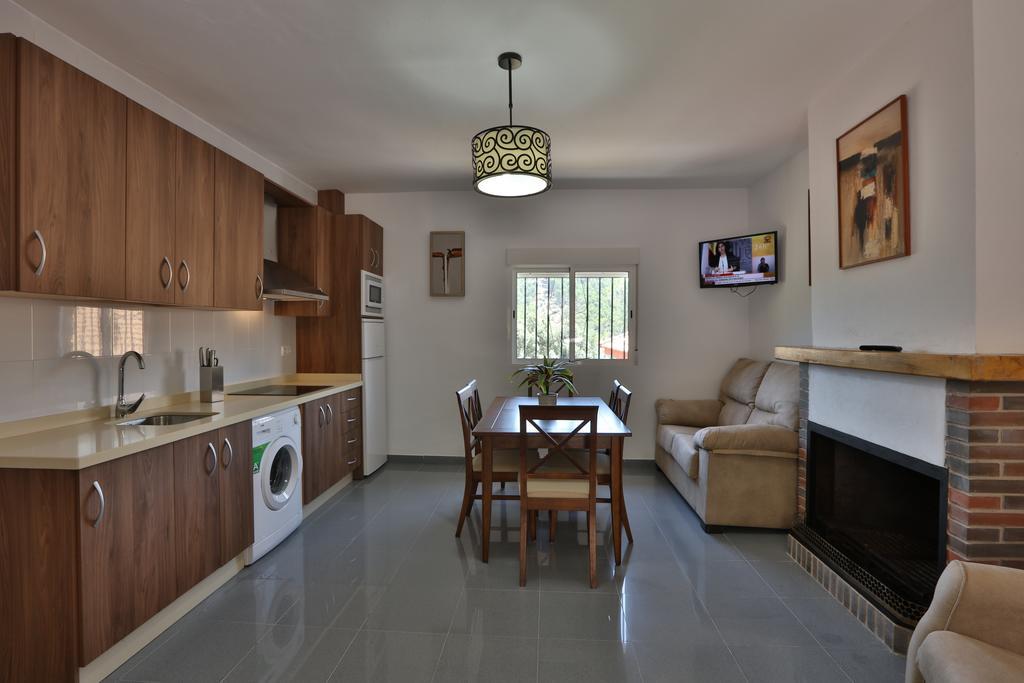 Apartamentos El Madronal Кото-Риос Экстерьер фото